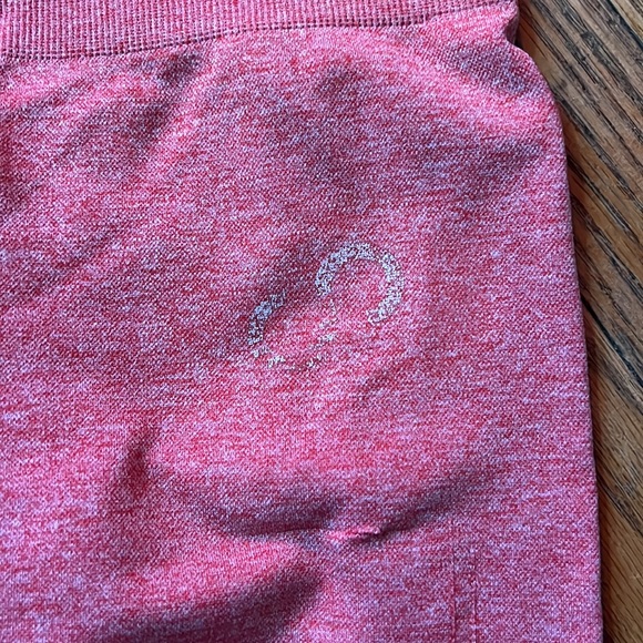 Curves and Combatboots booty scrunch leggings - Picture 2 of 8